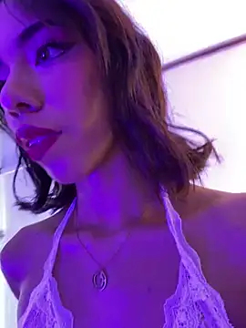 Snapshot of BellaHarpeer chatting on 02.13.26 BellaHarpeer online show from 02.13.26