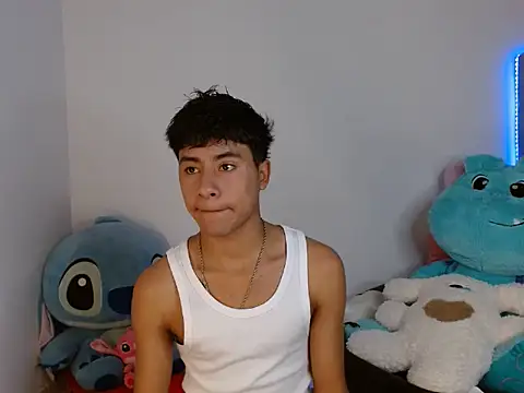 Snapshot of Sebas_Ross04 chatting on 02.27.26 Sebas Ross04 online show from 02.27.26