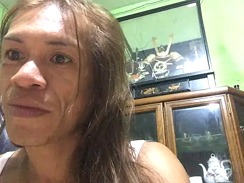 Snapshot of Asiangoddezzts chatting on 12.13.25 Asiangoddezzts online show from 12.13.25