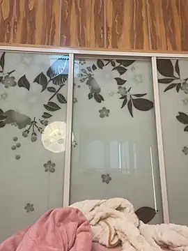 Snapshot of bibi347127 chatting on 02.01.26 bibi347127 online show from 02.01.26