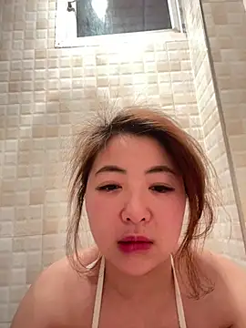 Snapshot of bibi347127 chatting on 02.08.26 bibi347127 online show from 02.08.26