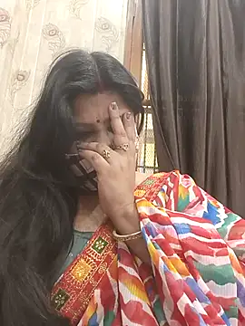 Snapshot of desiriya14 chatting on 01.17.26 desiriya14 online show from 01.17.26