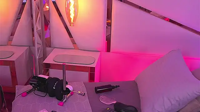 Sophie-velvet online show from 05.14.26