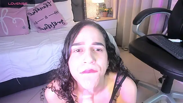 ariana  rosse online show from 05.15.26