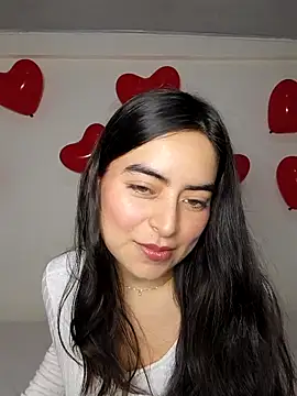 Snapshot of saasha_Petit chatting on 02.18.26 saasha Petit online show from 02.18.26