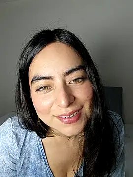 Snapshot of saasha_Petit chatting on 03.02.26 saasha Petit online show from 03.02.26