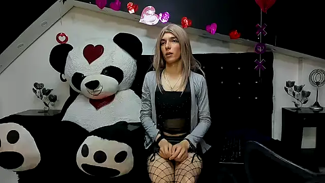 Lis Pearson online show from 02.22.26