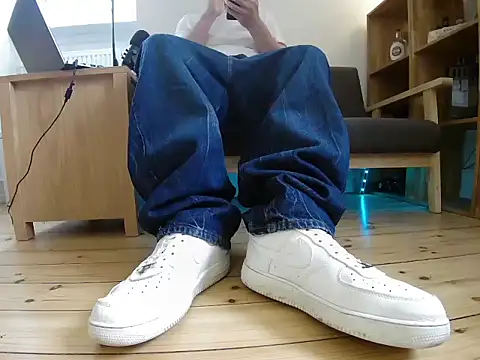 Snapshot of jonas_camboy chatting on 05.17.26 jonas camboy online show from 05.17.26