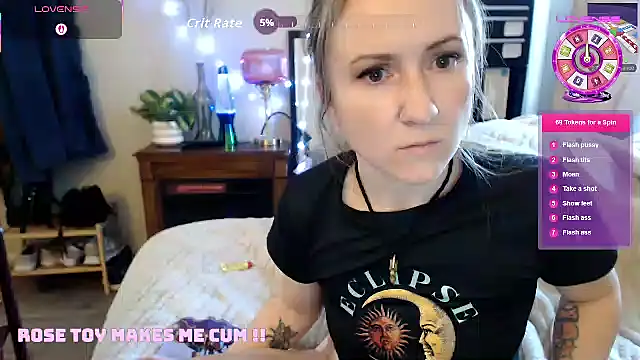 Snapshot of alluringpixie chatting on 02.02.26 alluringpixie online show from 02.02.26