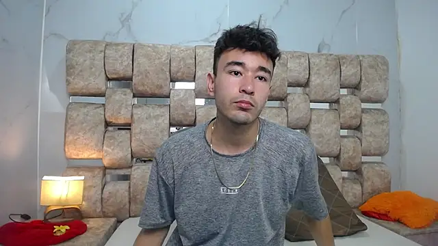 KathyAiden online show from 04.08.26