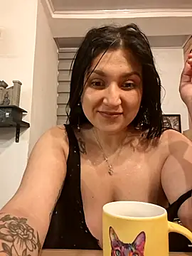 Magenta Moon online show from 04.06.26