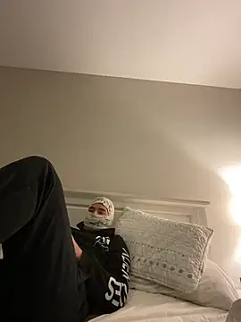 phantom898983 online show from 02.25.26