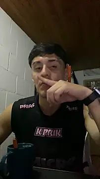 JhonCas44 online show from 12.17.25