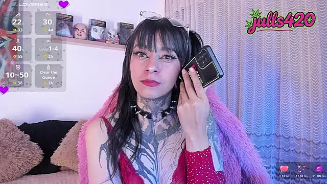 Julls420  online show from 05.12.26