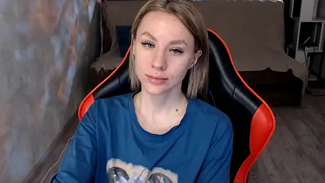 MiaBun1 online show from 02.13.26