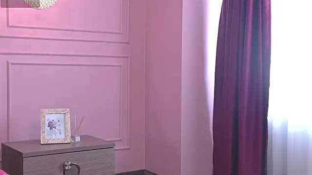 KendallVelvet online show from 04.23.26