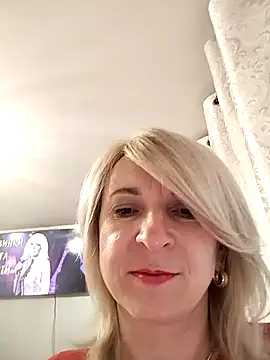 Snapshot of AhlyssaLove1155 chatting on 04.22.26 AhlyssaLove1155 online show from 04.22.26
