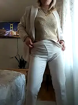 Snapshot of AhlyssaLove1155 chatting on 04.29.26 AhlyssaLove1155 online show from 04.29.26