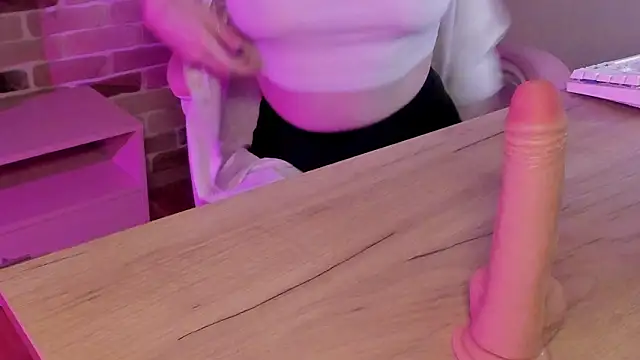 eoxu1 online show from 02.07.26