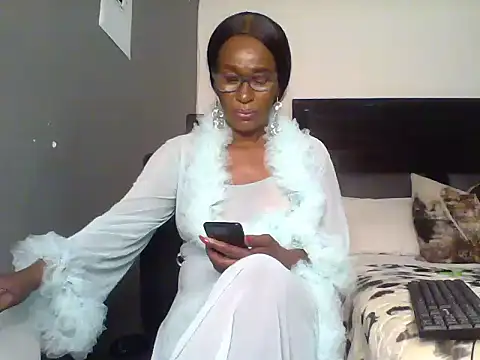 Snapshot of hotgrannxxx58 chatting on 06.17.26 hotgrannxxx58 online show from 06.17.26