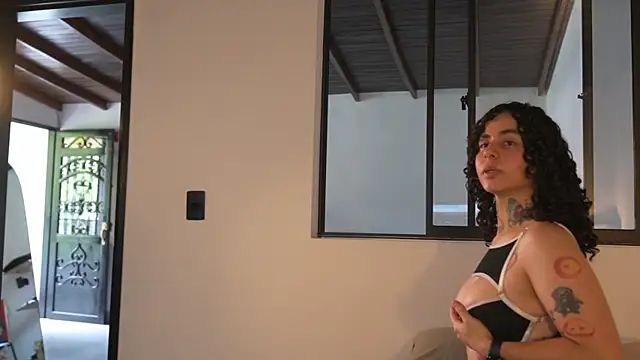 Snapshot of Estefania_Velez chatting on 07.10.26 Estefania Velez online show from 07.10.26
