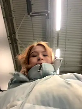 Snapshot of _Little_Ginger chatting on 12.17.25 Little Ginger online show from 12.17.25