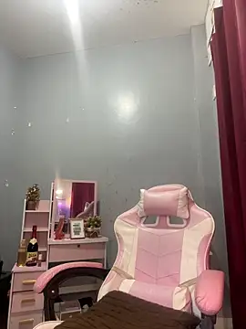 Ur hottestdella online show from 02.26.26