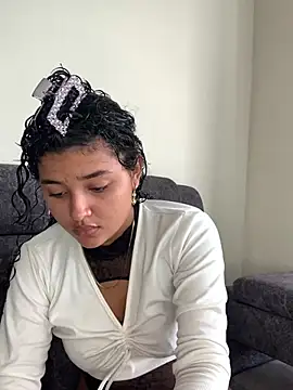ladulcemary  online show from 05.06.26