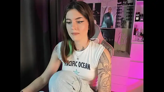 NikkieKitty online show from 03.02.26