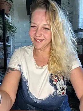 JenniferCarmen online show from 07.01.26