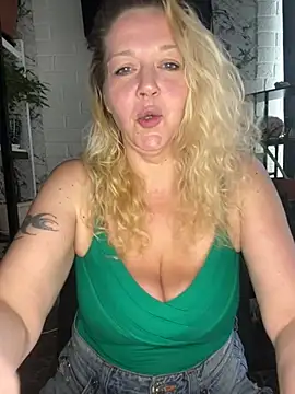 JenniferCarmen online show from 07.05.26