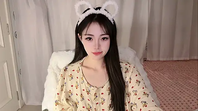 Snapshot of yuanbao8888 chatting on 02.11.26 yuanbao8888 online show from 02.11.26