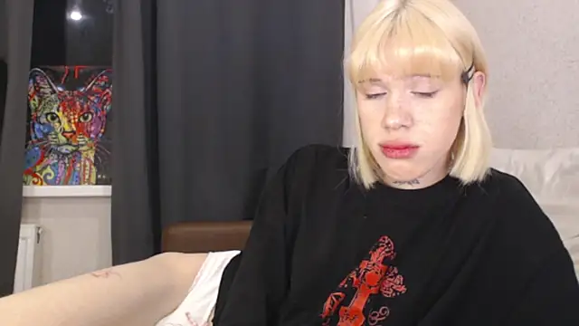 Snapshot of polimun chatting on 02.22.26 polimun online show from 02.22.26