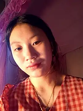 Snapshot of Lomay69 chatting on 12.20.25 Lomay69 online show from 12.20.25
