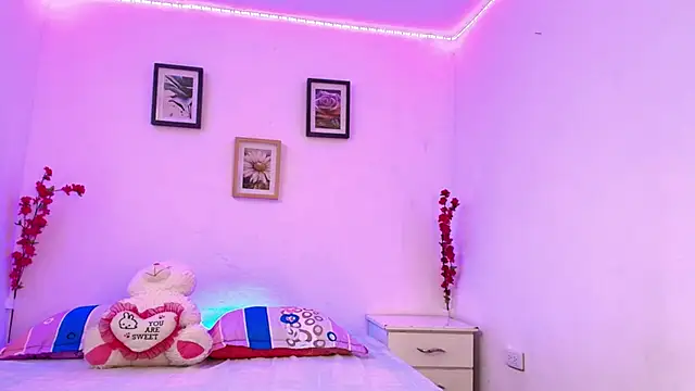 Snapshot of Aurora_Dolce chatting on 03.03.26 Aurora Dolce online show from 03.03.26