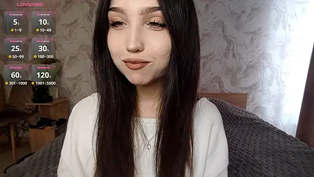 Qwami Amie online show from 03.28.26