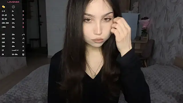 Qwami Amie online show from 05.12.26