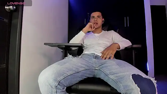 Liam Mateo online show from 03.24.26