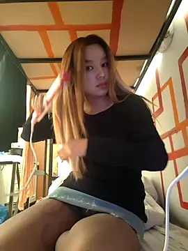 Snapshot of SherrylShaw chatting on 03.28.26 SherrylShaw online show from 03.28.26