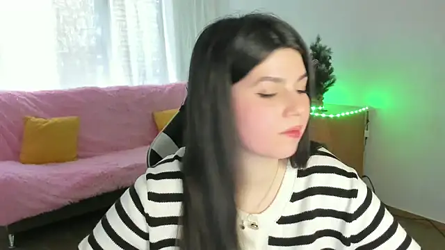 KisaModel online show from 02.01.26