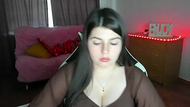 KisaModel online show from 06.04.26