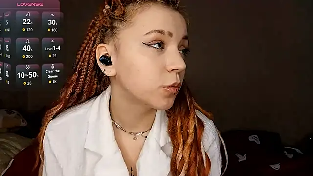 Snapshot of NoMoreCIothes chatting on 01.10.26 NoMoreCIothes online show from 01.10.26