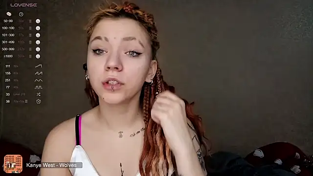 Snapshot of NoMoreCIothes chatting on 01.14.26 NoMoreCIothes online show from 01.14.26