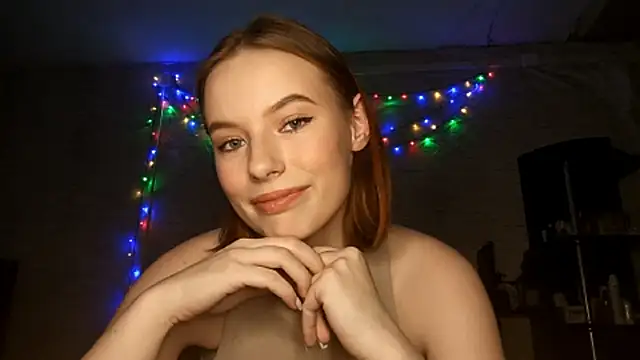 Snapshot of deep_eyes chatting on 12.18.25 deep eyes online show from 12.18.25