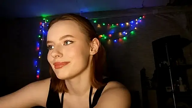 Snapshot of deep_eyes chatting on 12.22.25 deep eyes online show from 12.22.25