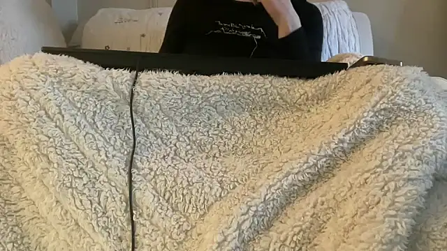 ijustturned18today online show from 02.02.26