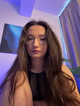 TheaMalekoo online show from 07.06.26