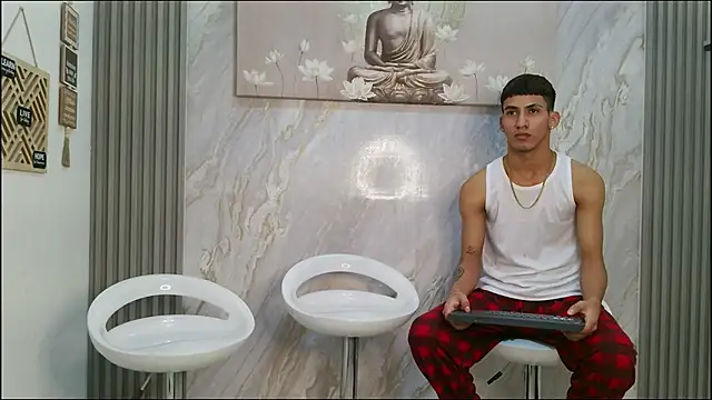 HORNY PRETTY online show from 02.04.26