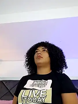 LunaaCurly online show from 03.18.26