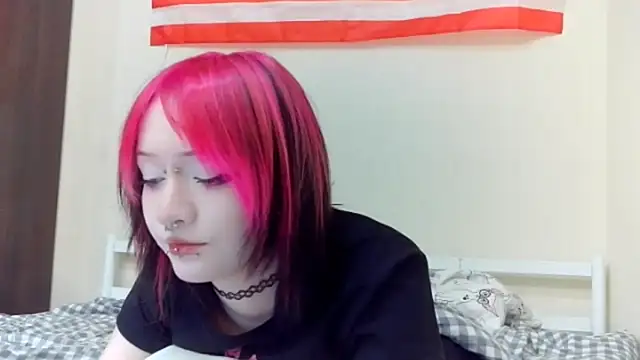 Snapshot of Shine_Luna chatting on 02.13.26 Shine Luna online show from 02.13.26